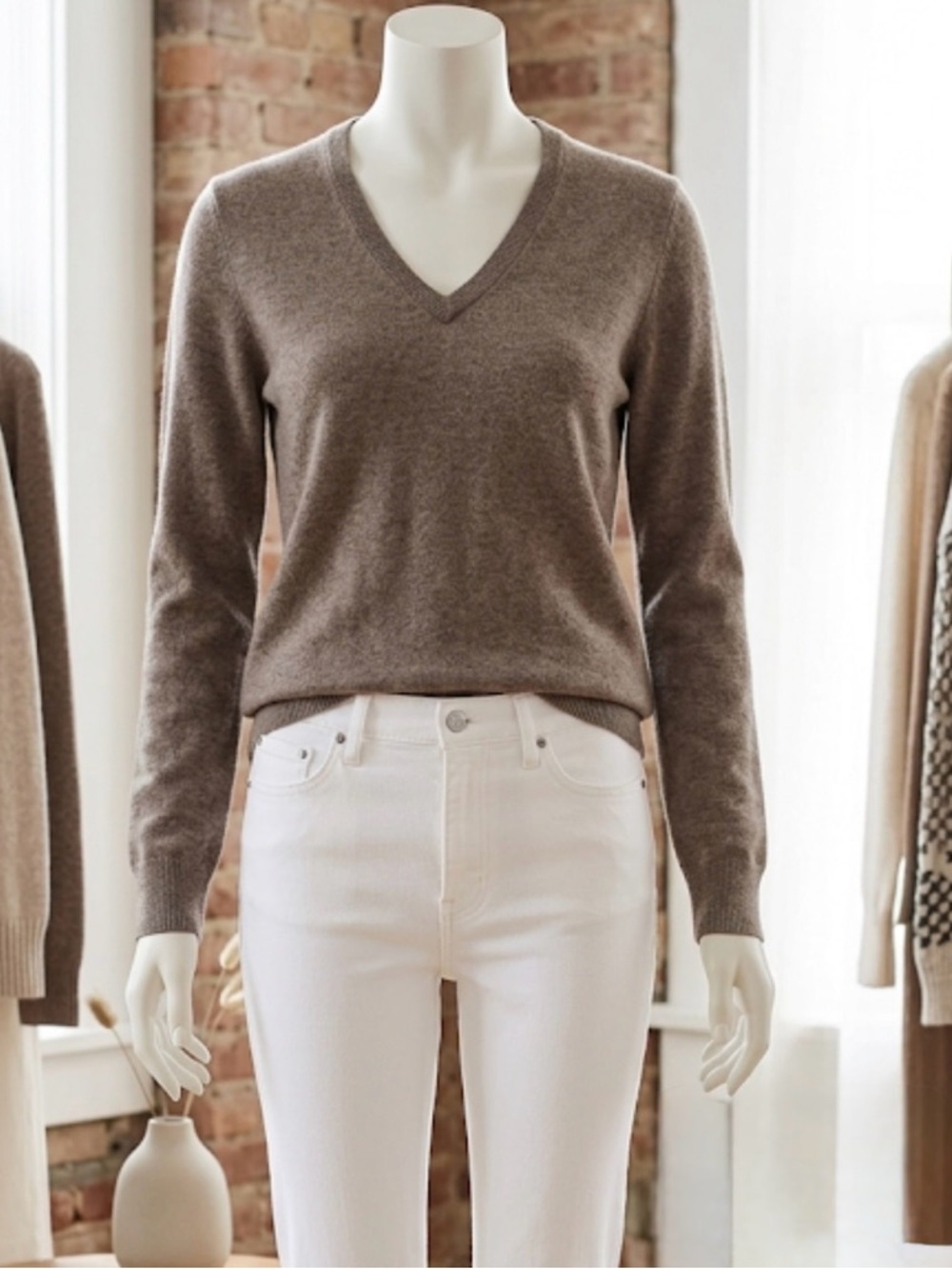 Women’s 100% Cashmere Luxury V-Neck Pullover  Sweater